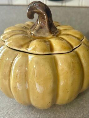 jcpenney ChrisMadden Home Collection Yellow Glazed Ceramic pumpkin candy jar